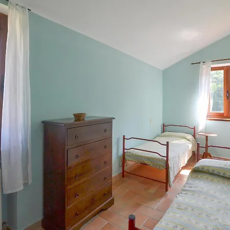 Holiday home Cadi Giulia *